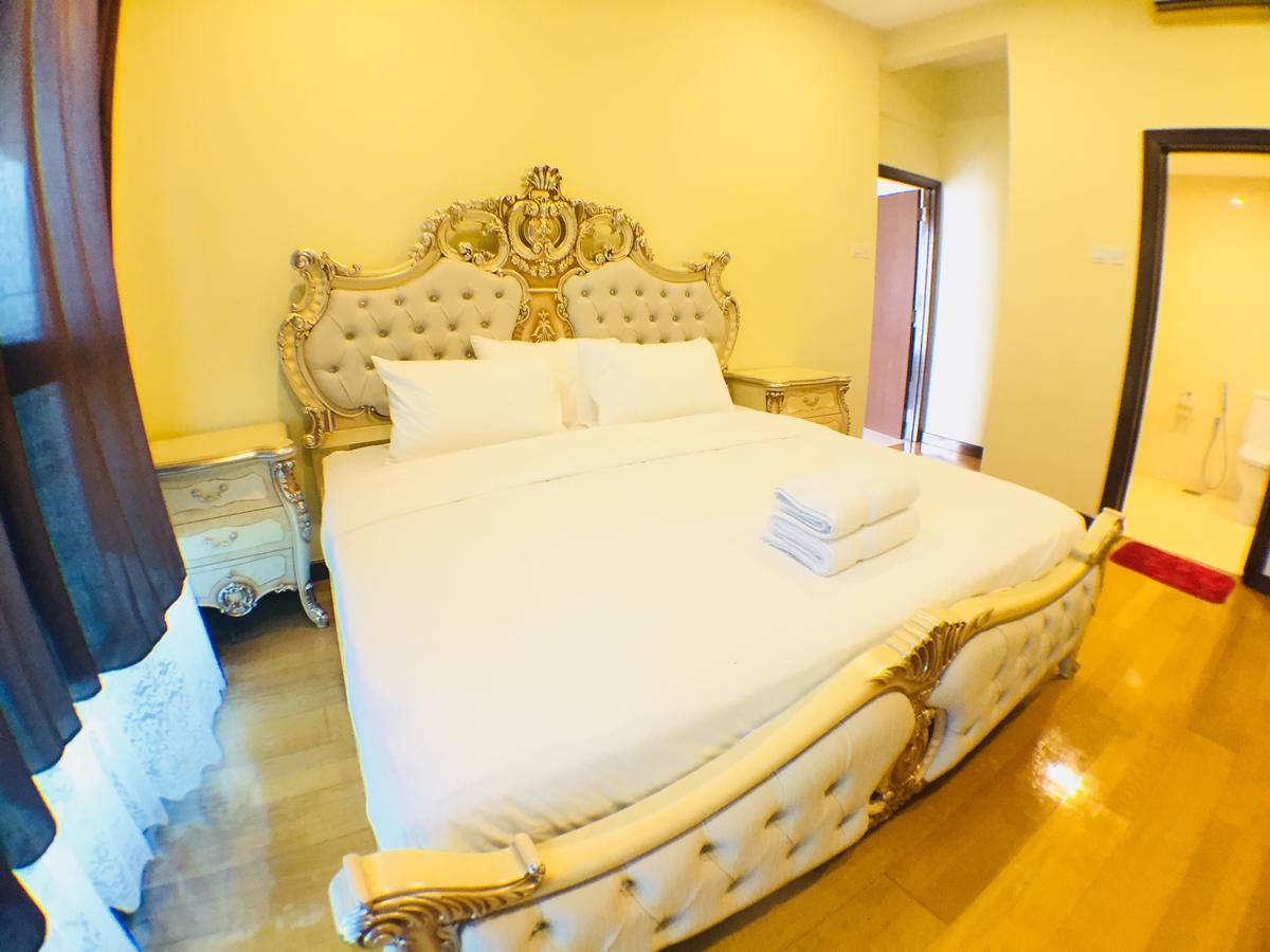 Regalia Suites By Ihost Kuala Lumpur Exterior photo